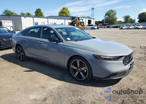 2024 Honda Accord Hybrid Sport z USA, uszkodzony, nr VIN 1HGCY2F56RA042198